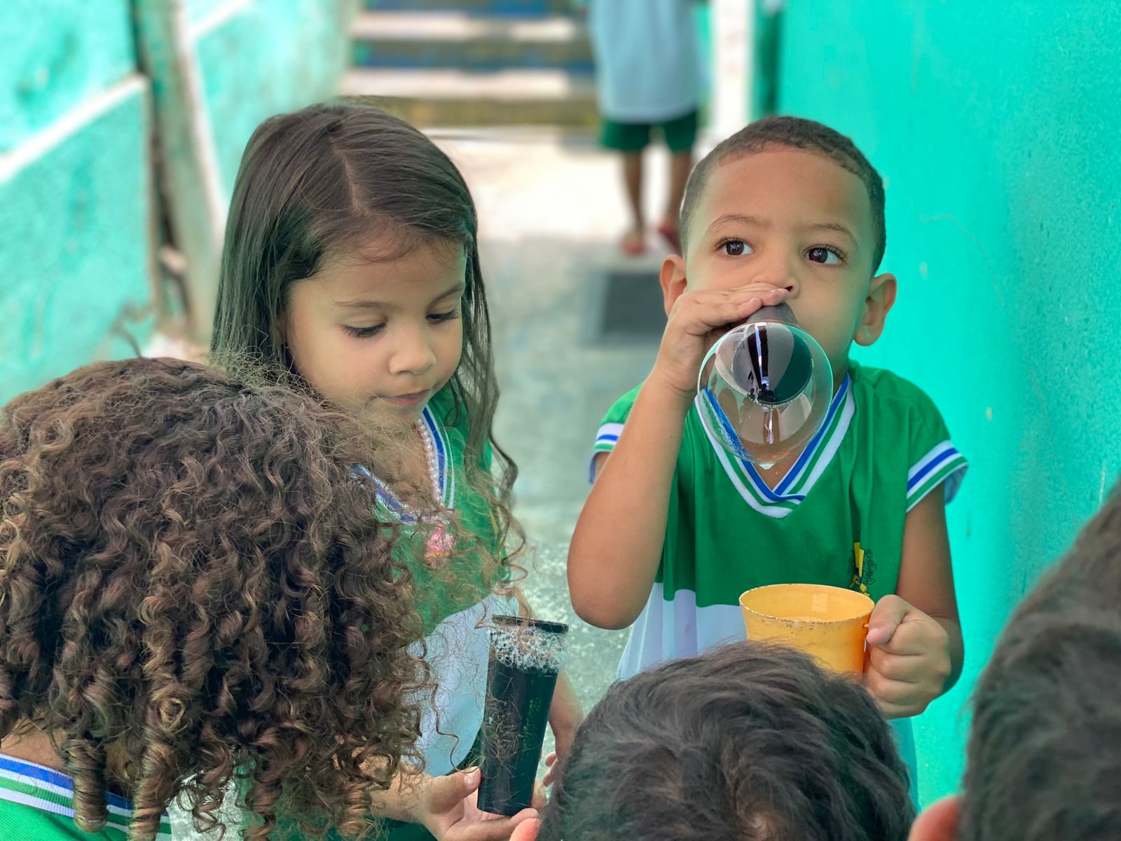 DIVERSAS ATIVIDADES MARCAM A SEMANA DA CRIANÇA NAS ESCOLAS MUNICIPAIS DE PALESTINA